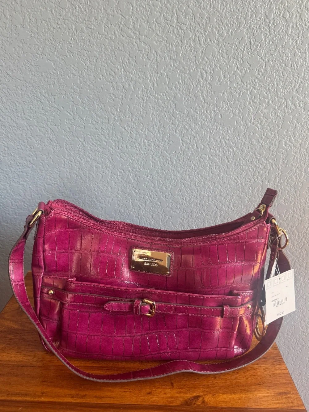 Fuchsia Liz Claiborne Handbag Bag
